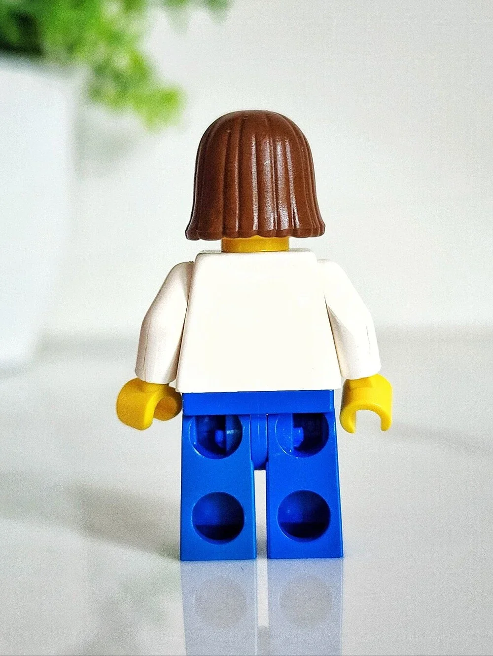 RARE Genuine Retired LEGO Classic Town Female Minifigure Red Blue Legs Hair 1988